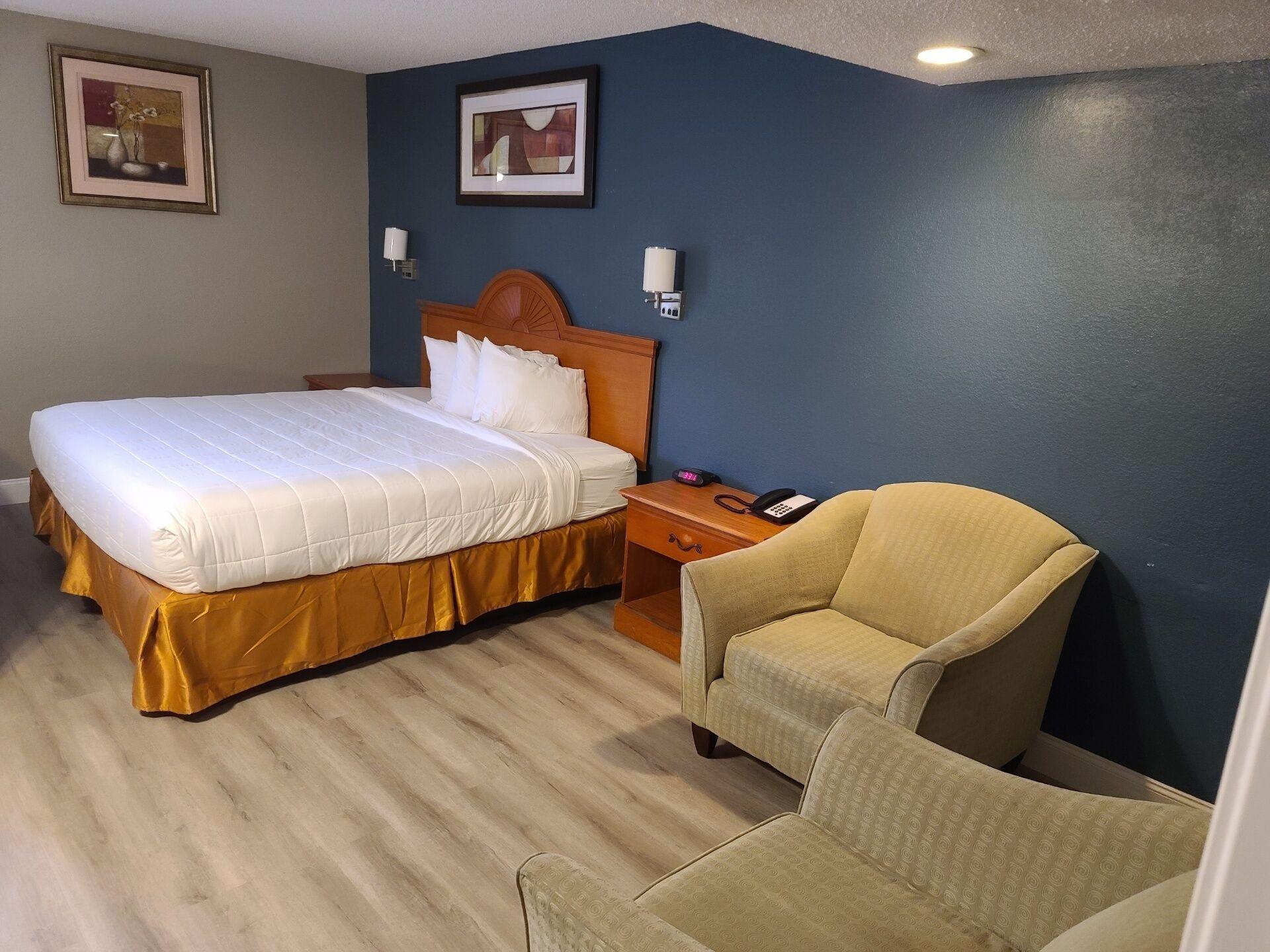 Baymont By Wyndham Marianna Hotel Exterior photo